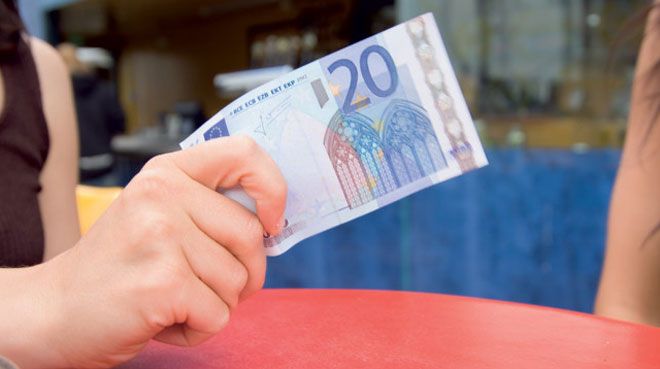 20 euroluk banknotlar geliyor